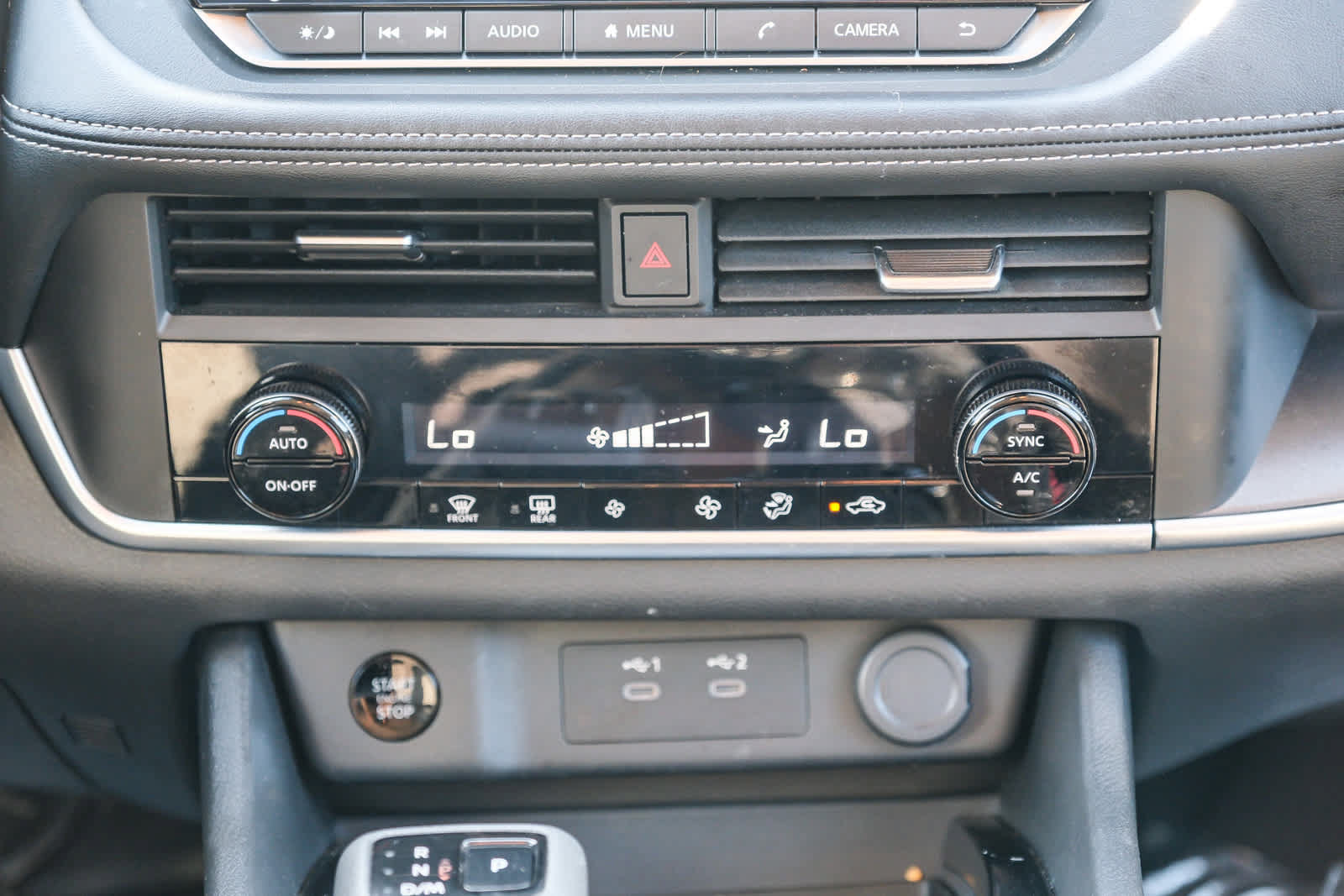 Used 2025 Nissan Rogue SV AWD/4WD image 15