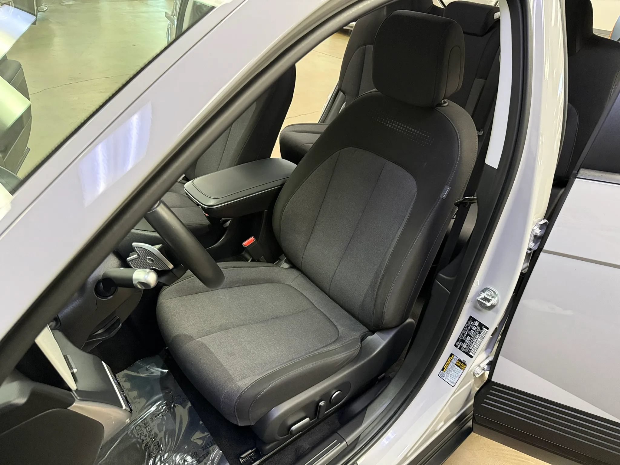 Used 2024 Hyundai Ioniq 5 SE RWD image 13