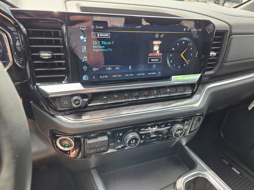 Used 2024 Chevrolet Silverado 1500 LTZ RWD image 25