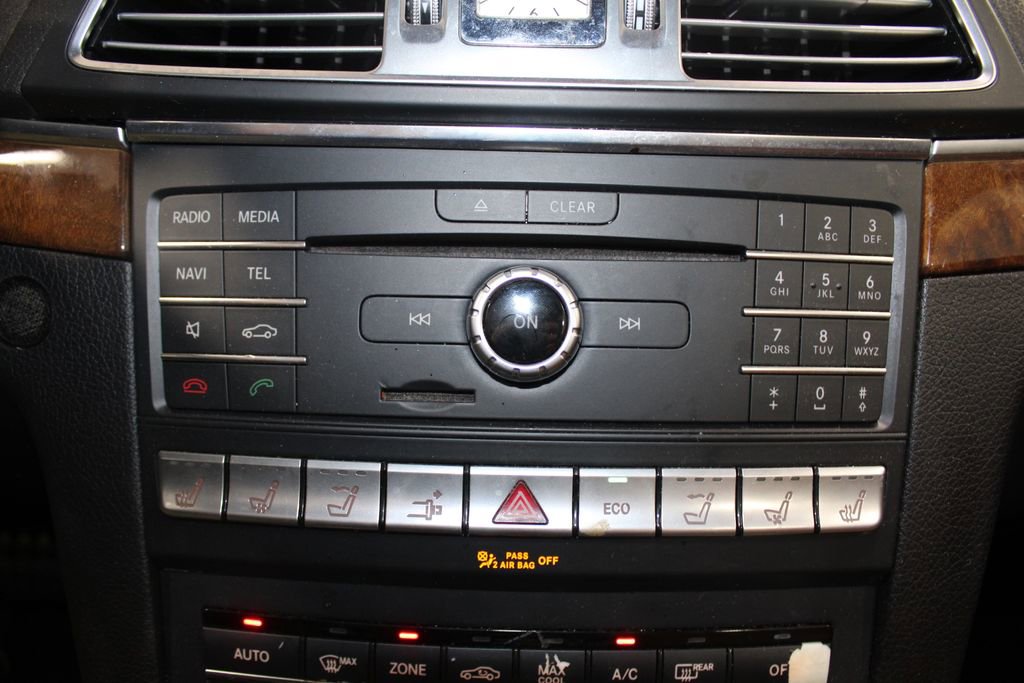 Used 2016 Mercedes-Benz E 400 Cabriolet image 30