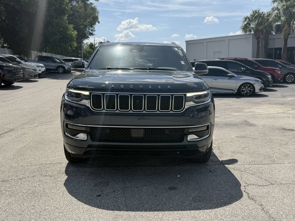 Used 2024 Jeep Wagoneer L 2WD w/ Premium Group I image 9