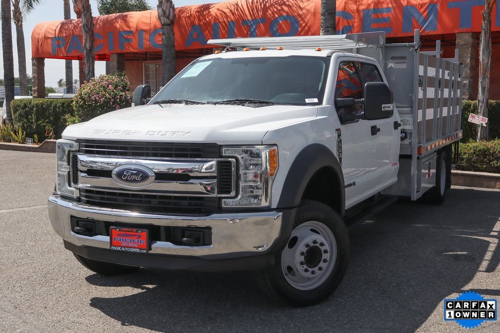 Used 2017 Ford F550 2WD Crew Cab Super Duty image 4