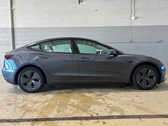 Used 2023 Tesla Model 3 Standard Range image 5