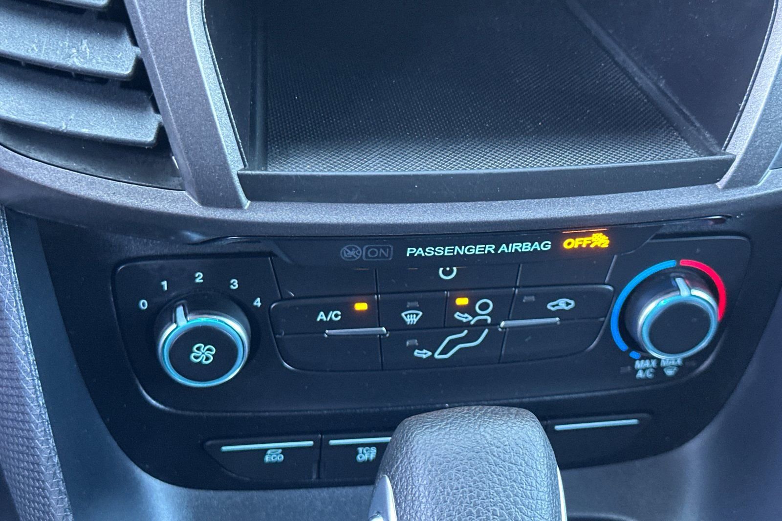 Certified 2023 Ford Transit Connect XL image 21