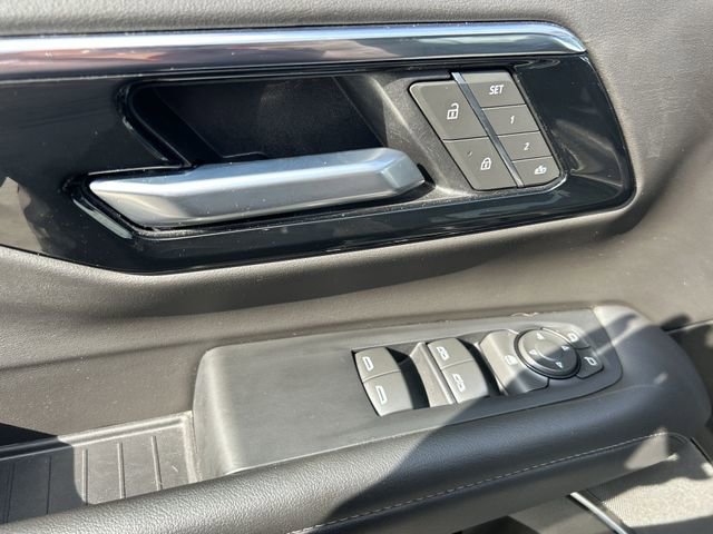 Certified 2025 Chevrolet Tahoe LT image 24