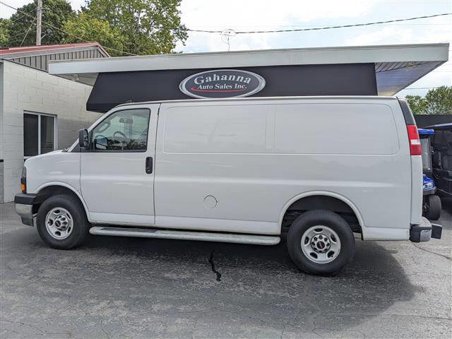 Used 2024 GMC Savana 2500 w/ Driver Convenience Package image 2