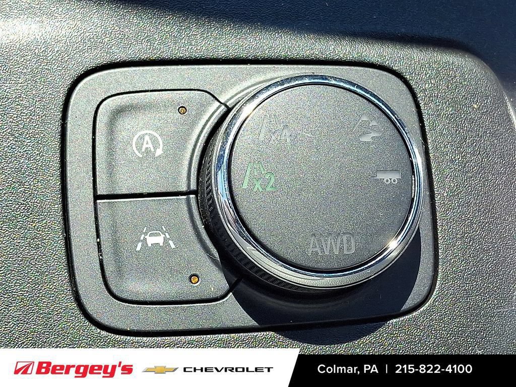 Used 2023 Chevrolet Traverse LT w/ LPO, Floor Liner Package AWD/4WD image 26