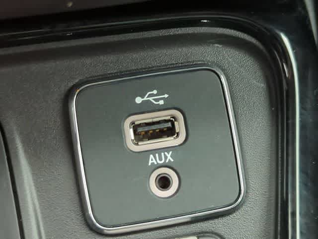 Certified 2018 Jeep Compass Limited w/ Navigation Group AWD/4WD image 31