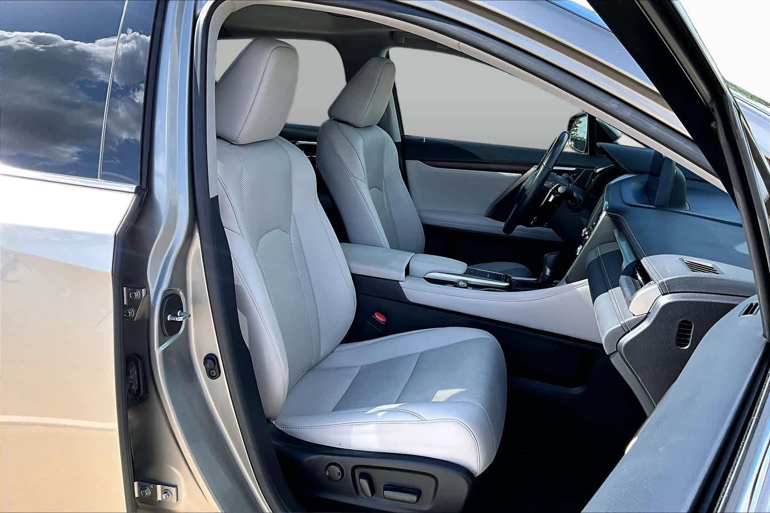 Used 2022 Lexus RX 350 FWD w/ Premium Package image 9