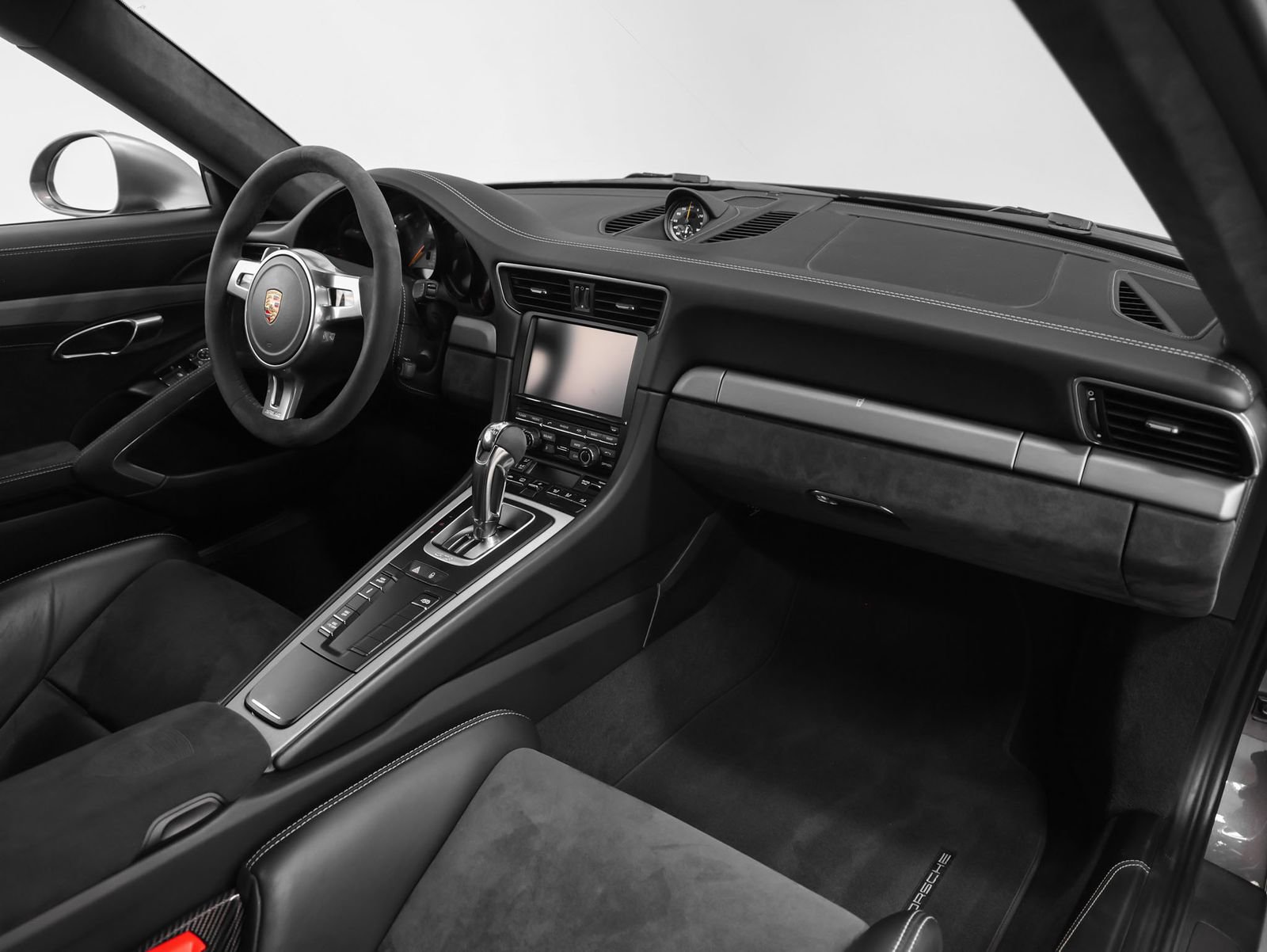 Certified 2015 Porsche 911 GT3 image 37