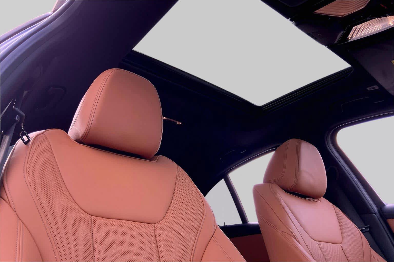 Used 2025 BMW M340i w/ Premium Package RWD image 14