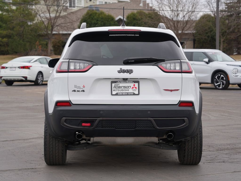 Used 2019 Jeep Cherokee Trailhawk image 4