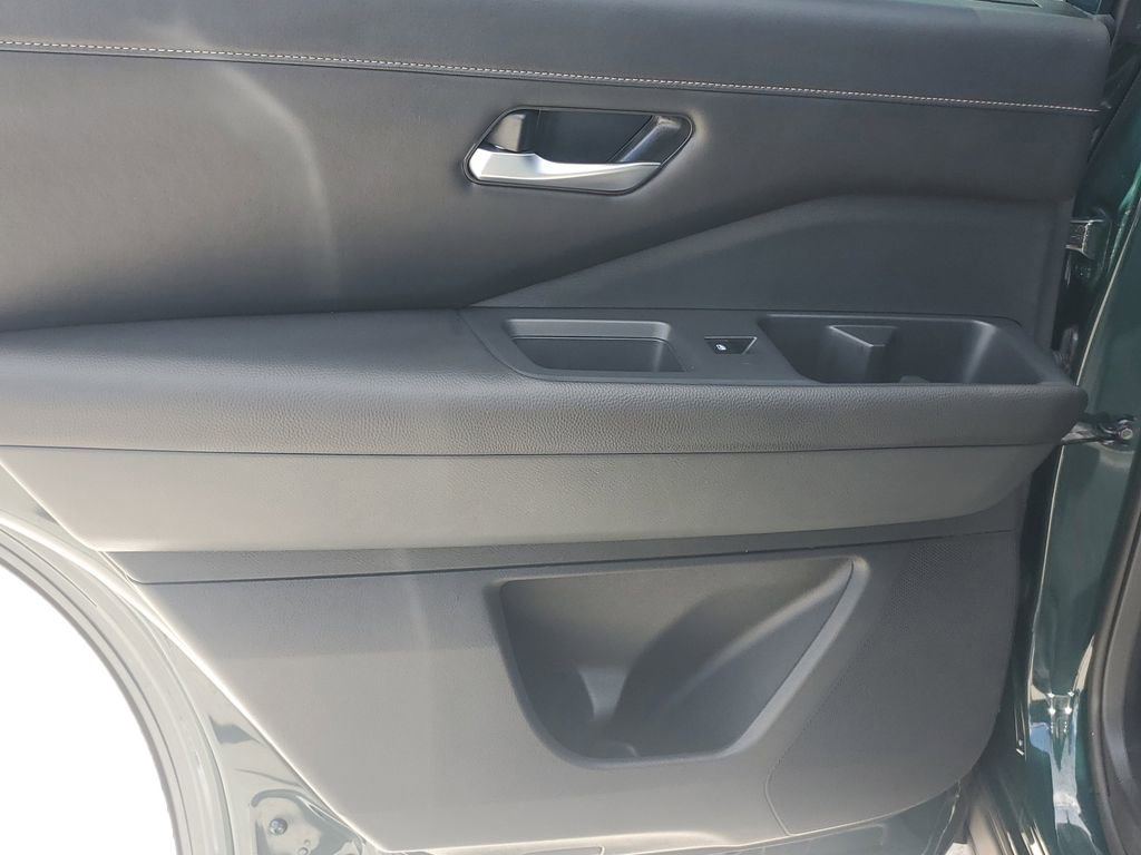 Certified 2024 Nissan Pathfinder SL FWD image 19