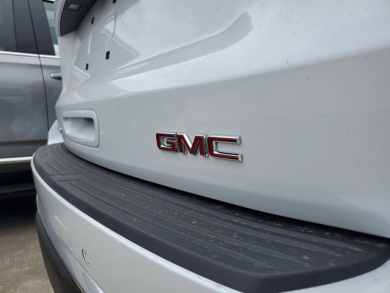 New 2026 GMC Yukon XL Denali w/ Sun & Power Step Package AWD/4WD image 7