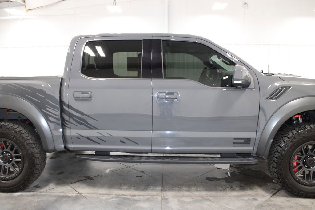 Used 2018 Ford F150 Raptor w/ Equipment Group 802A Luxury image 11