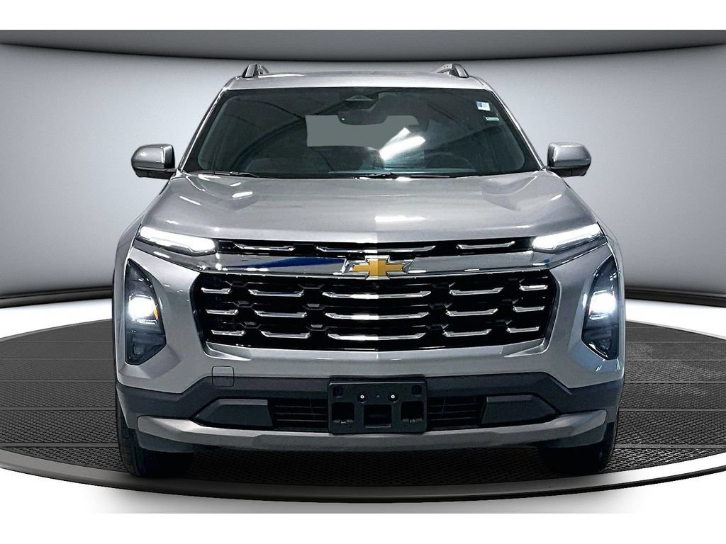 Used 2025 Chevrolet Equinox LT w/ Convenience Package II AWD/4WD image 4