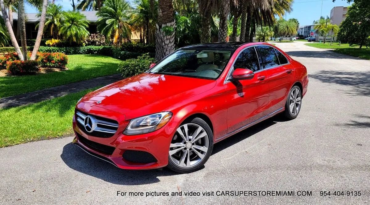 Used 2018 Mercedes-Benz C 300 Sedan image 2