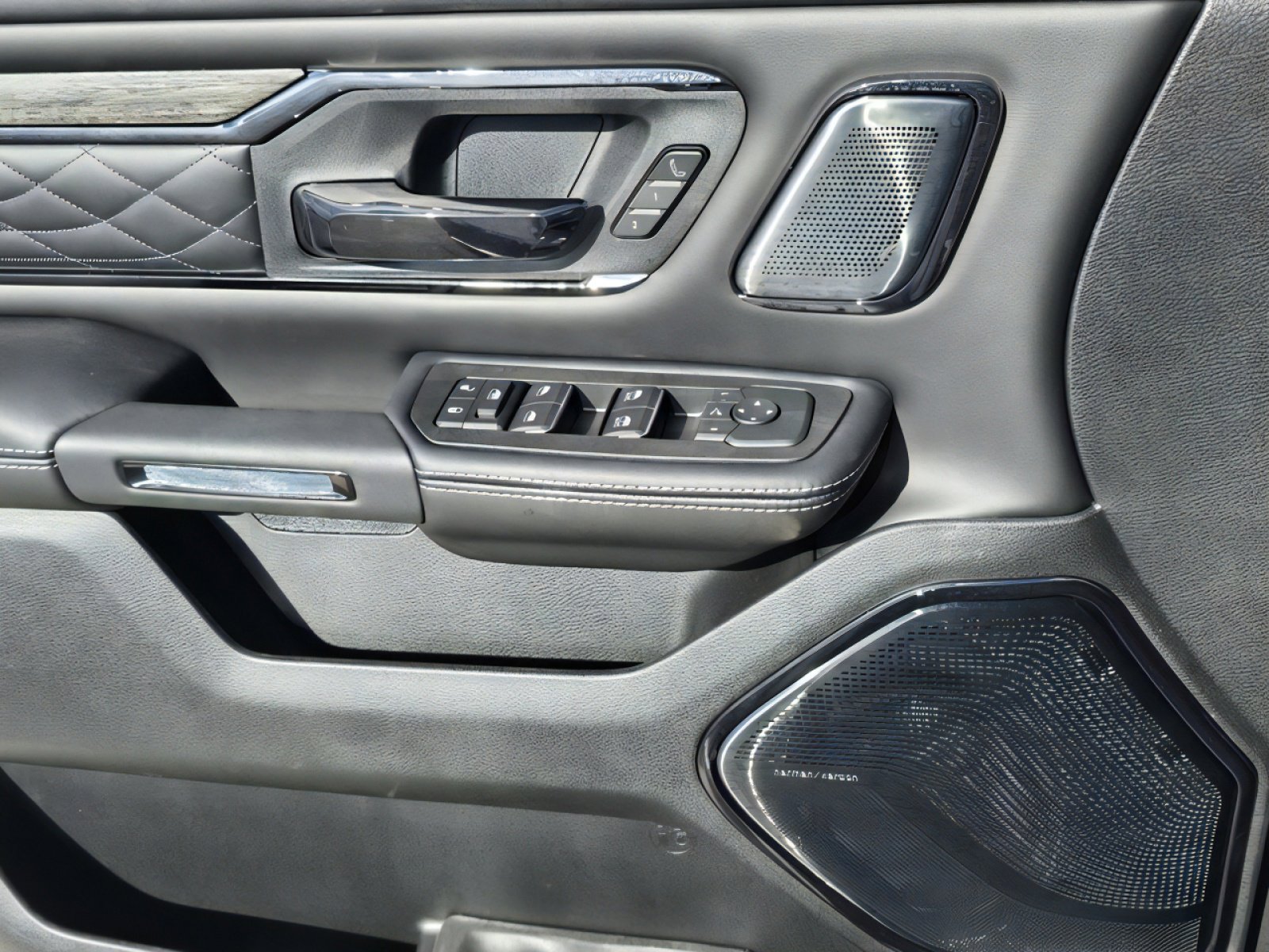 New 2026 RAM 1500 Limited image 13