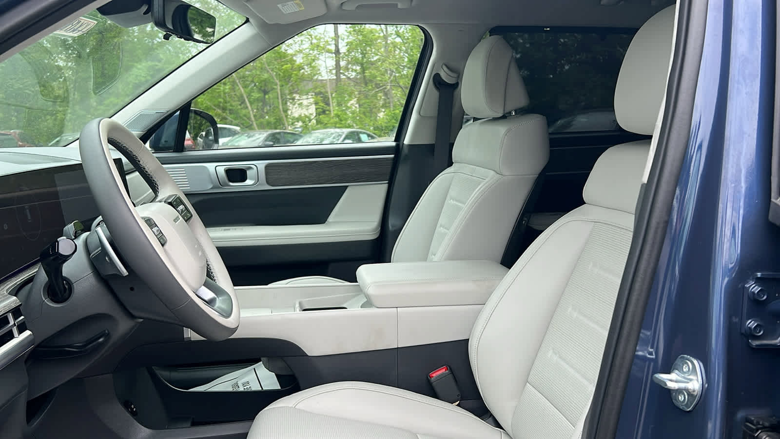 Used 2025 Hyundai Santa Fe Calligraphy image 12