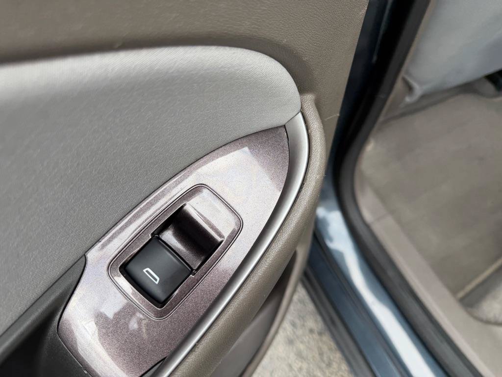 Used 2019 Chevrolet Malibu LS FWD image 12