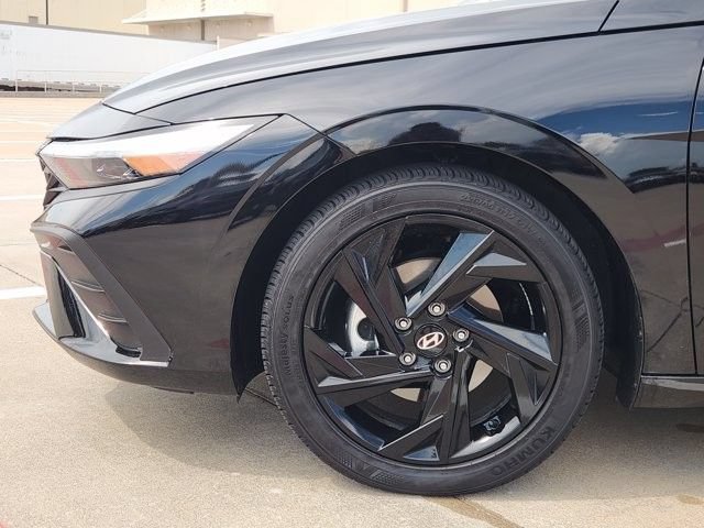 Used 2026 Hyundai Elantra Sport FWD image 8