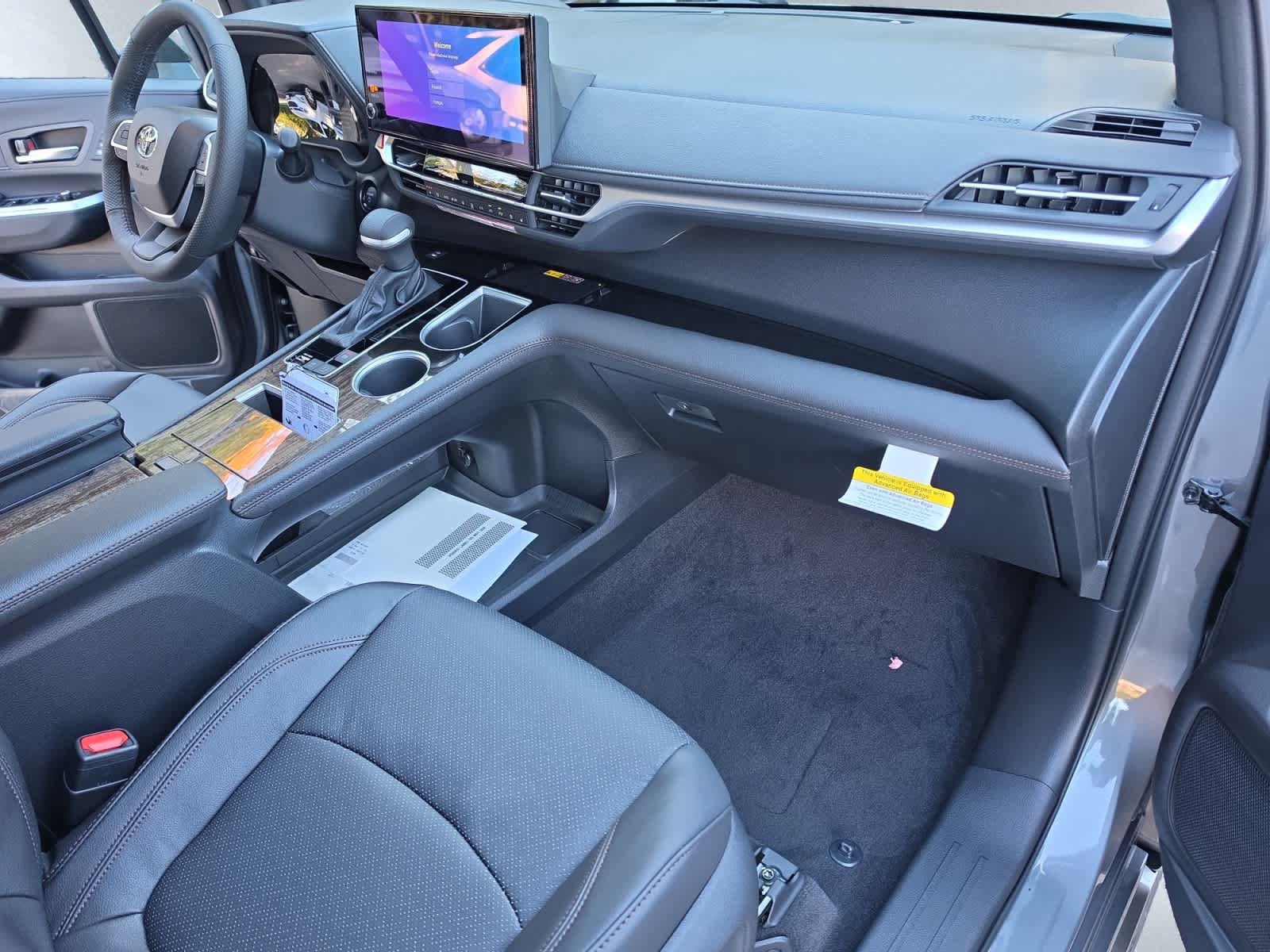 New 2026 Toyota Sienna Platinum AWD/4WD image 15