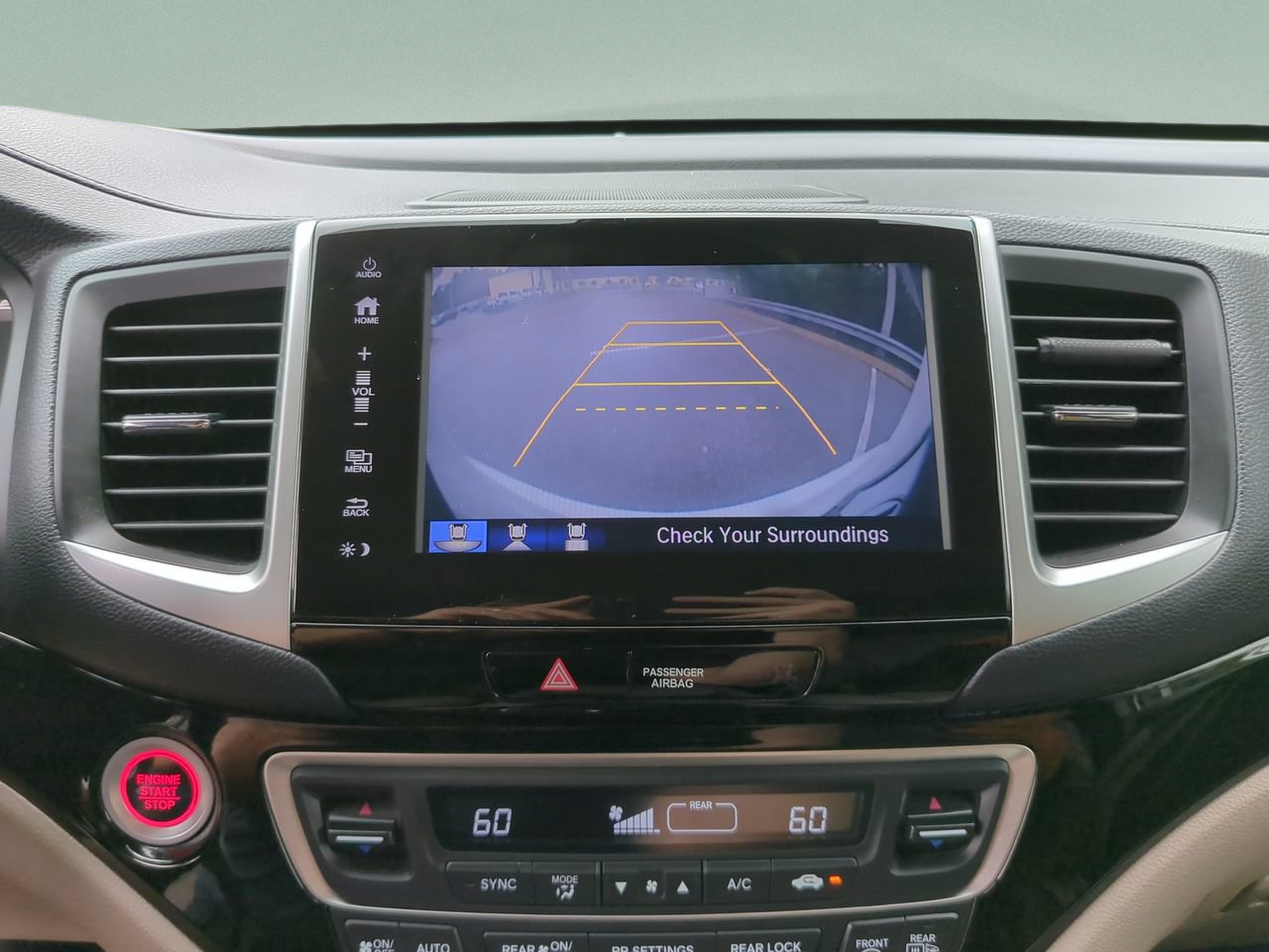 Used 2017 Honda Pilot Touring image 25