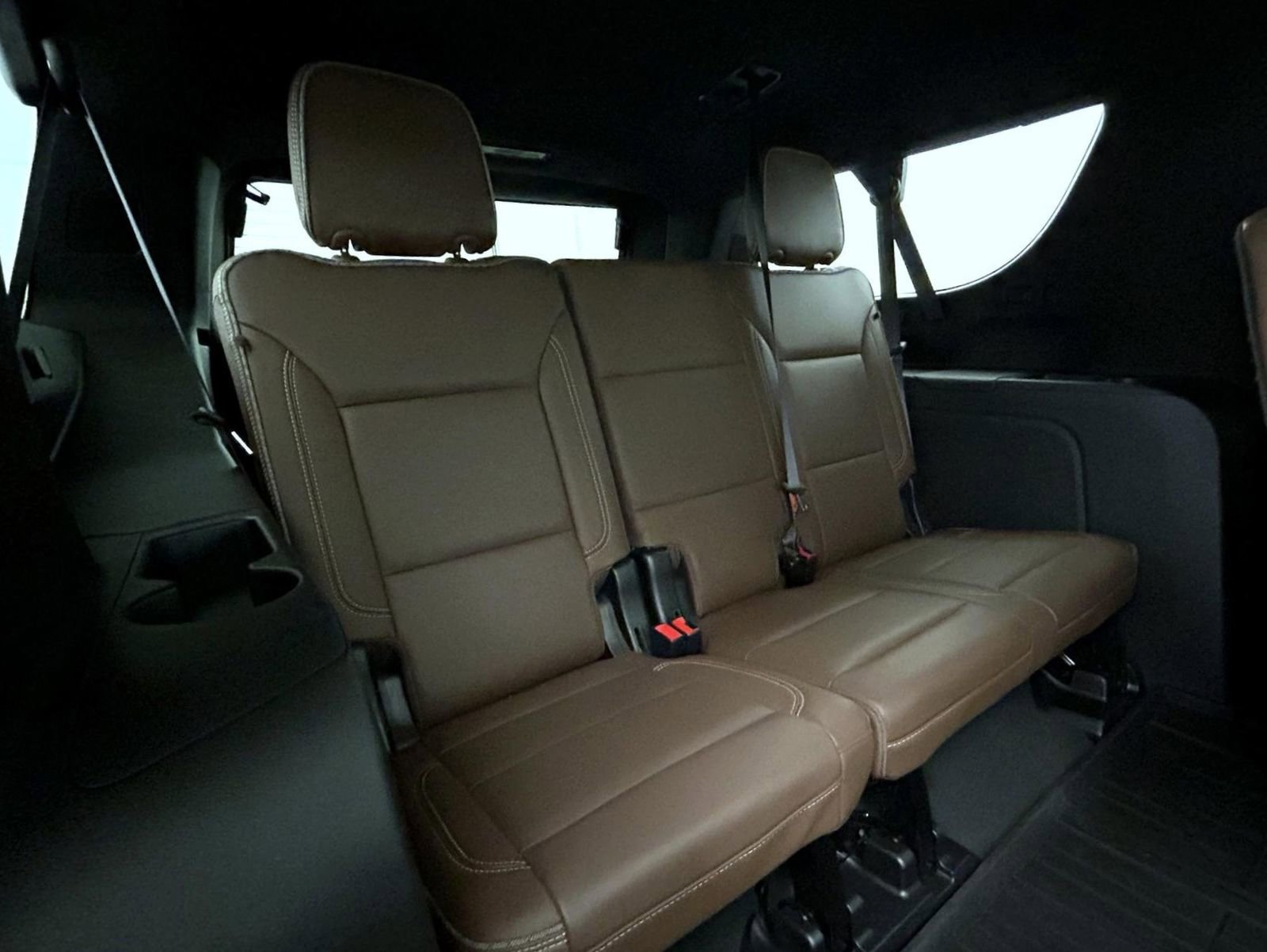 Used 2023 Chevrolet Suburban High Country AWD/4WD image 20