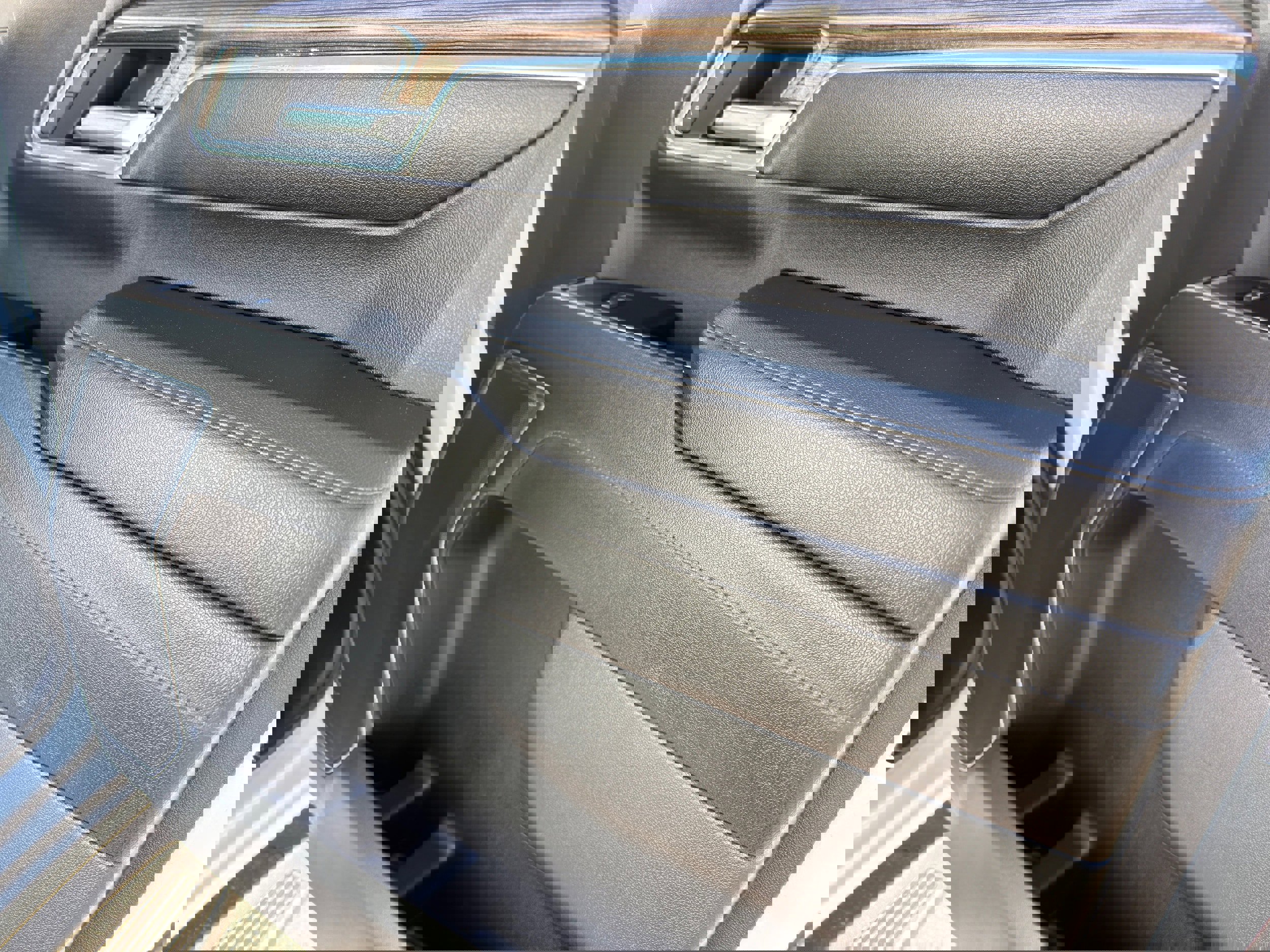 Used 2024 Chevrolet Silverado 2500 LT image 11