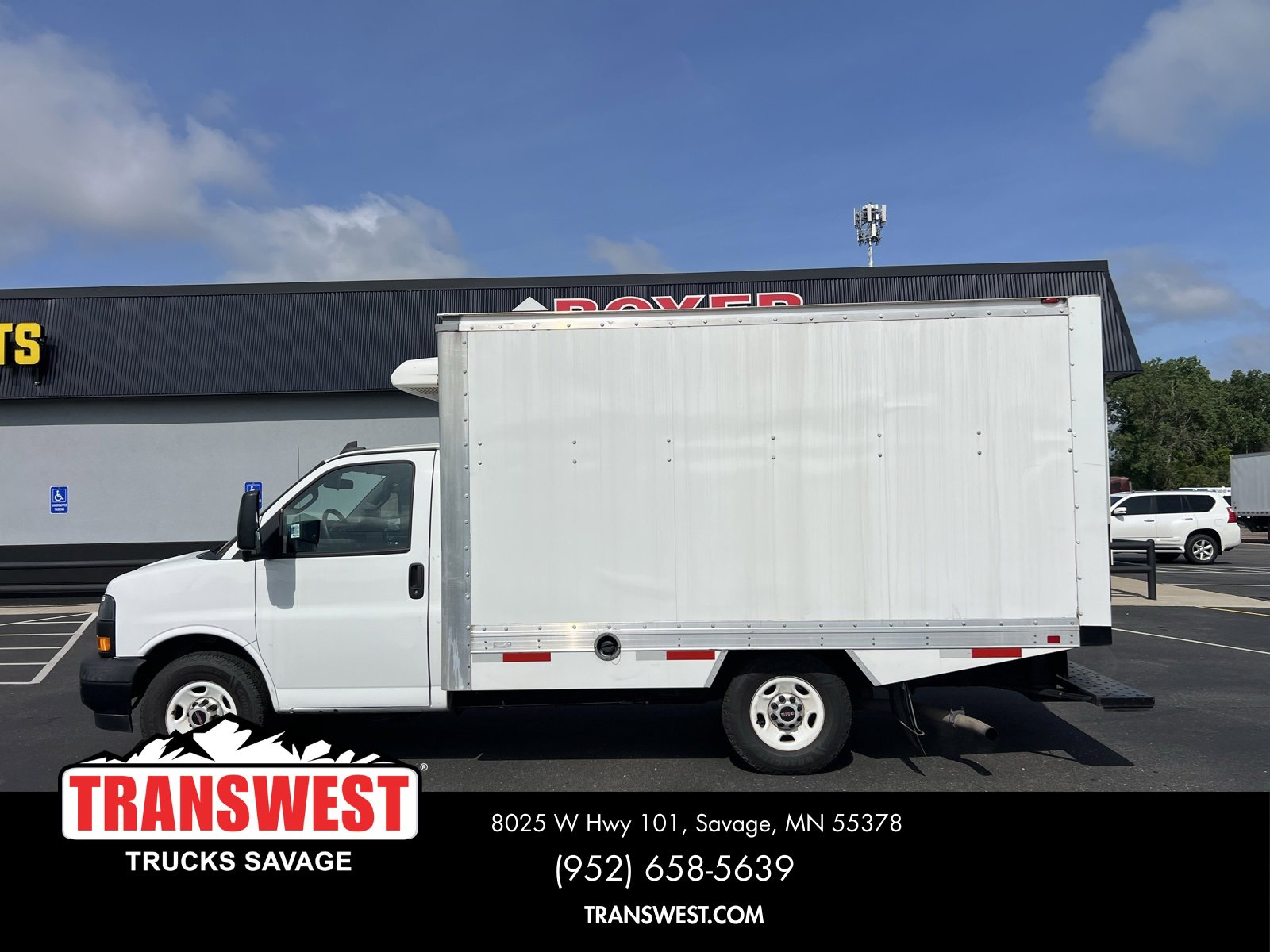 Used 2020 GMC Savana 3500 12' Reefer Van w/ Power Convenience Package image 6