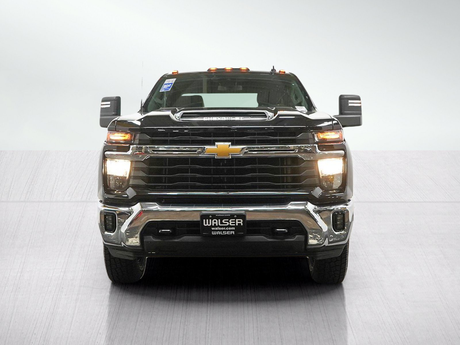 Used 2024 Chevrolet Silverado 2500 LT w/ Convenience Package AWD/4WD image 8