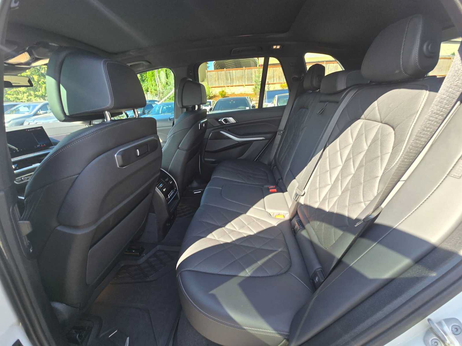 Used 2024 BMW X5 M60i w/ Climate Comfort Package AWD/4WD image 16