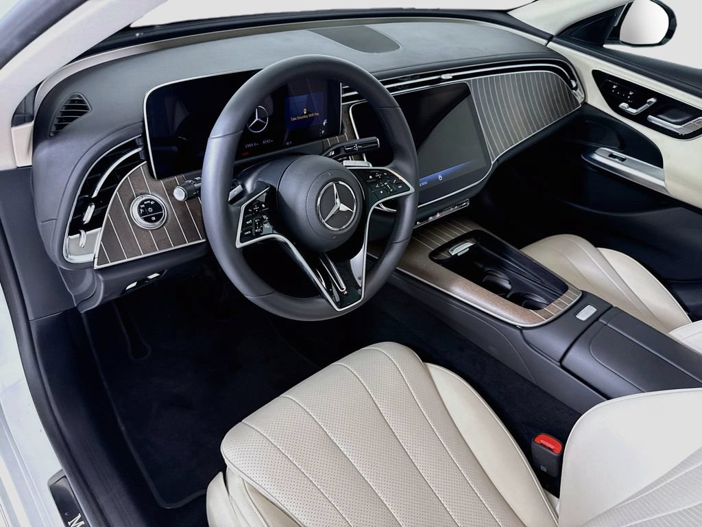 Used 2025 Mercedes-Benz E 350 Sedan image 9