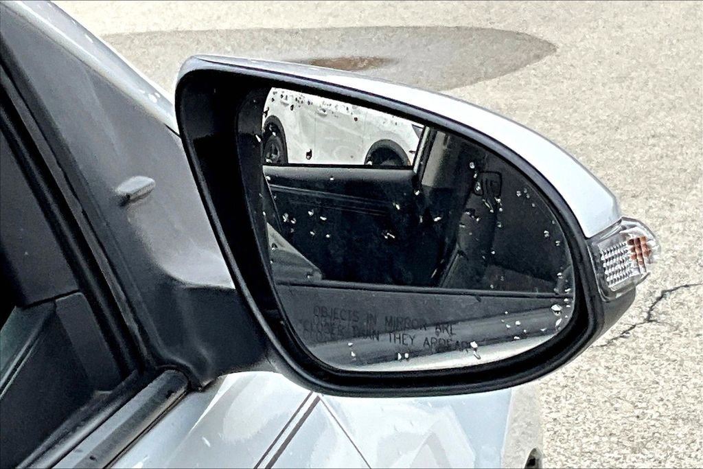 Used 2018 Toyota Corolla SE image 22