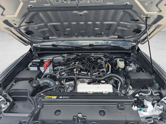 Used 2026 Toyota 4Runner SR5 AWD/4WD image 21