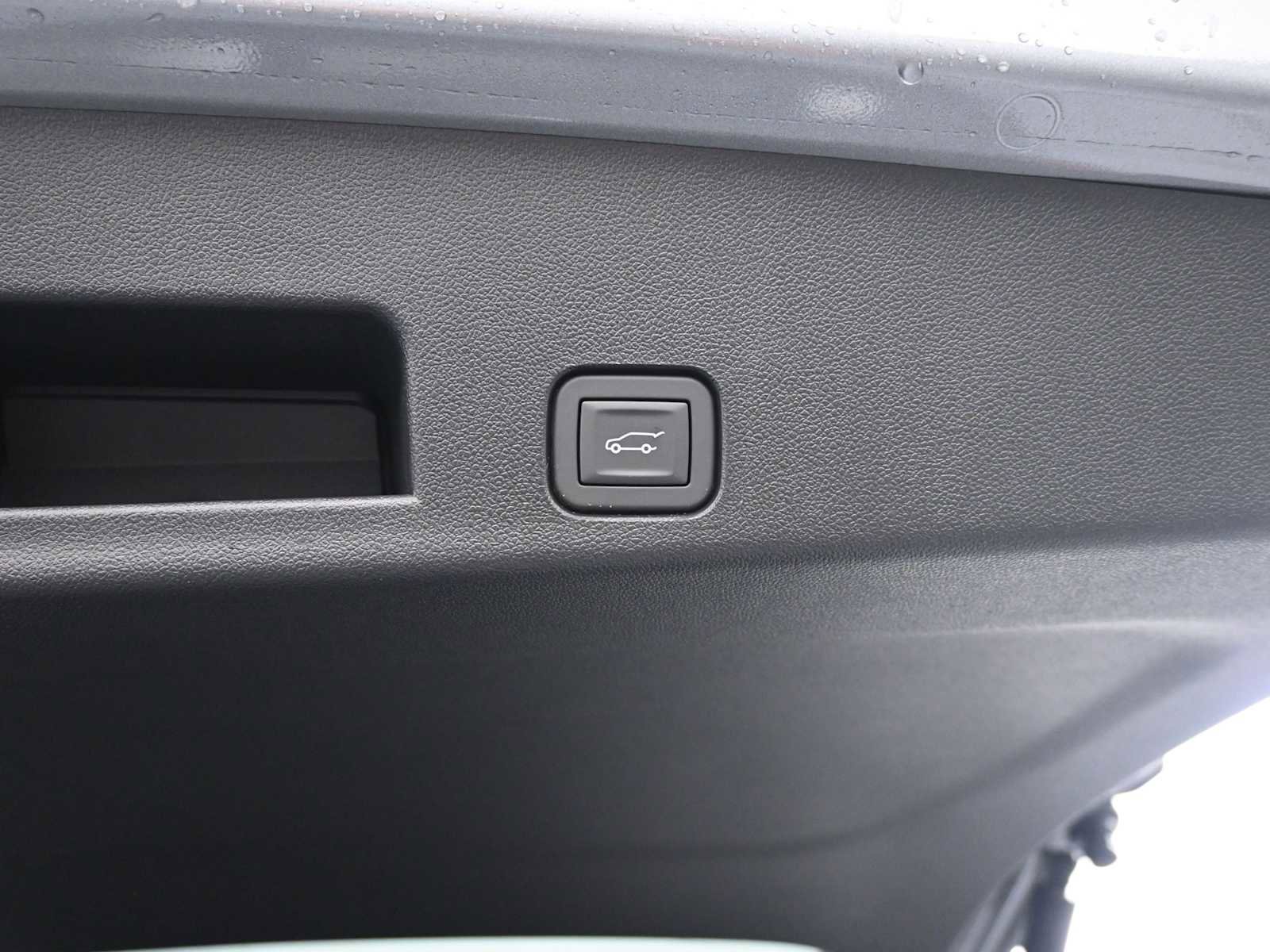 New 2026 GMC Acadia Denali Ultimate w/ LPO, Floor Liner Package image 29