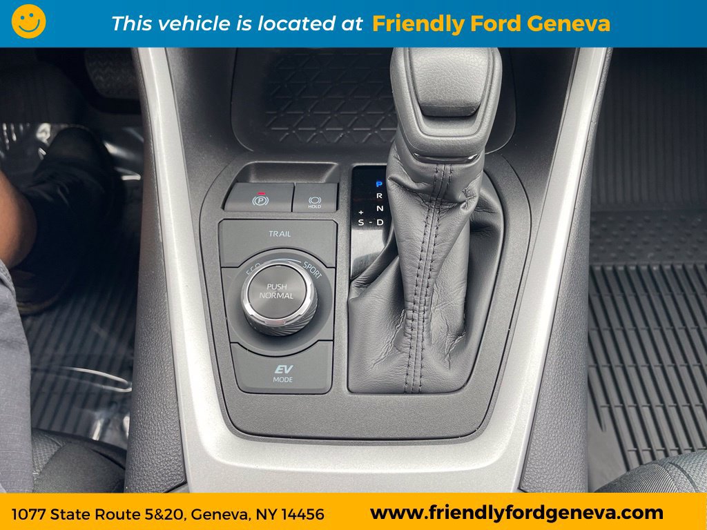 Used 2025 Toyota RAV4 XLE w/ Convenience Package AWD/4WD image 24