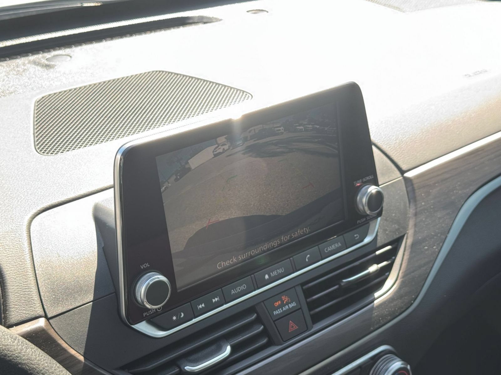 Used 2025 Nissan Altima 2.5 SV FWD image 24