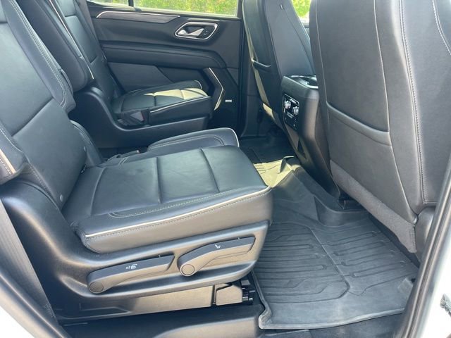 Used 2023 GMC Yukon SLT w/ SLT Luxury Package AWD/4WD image 38