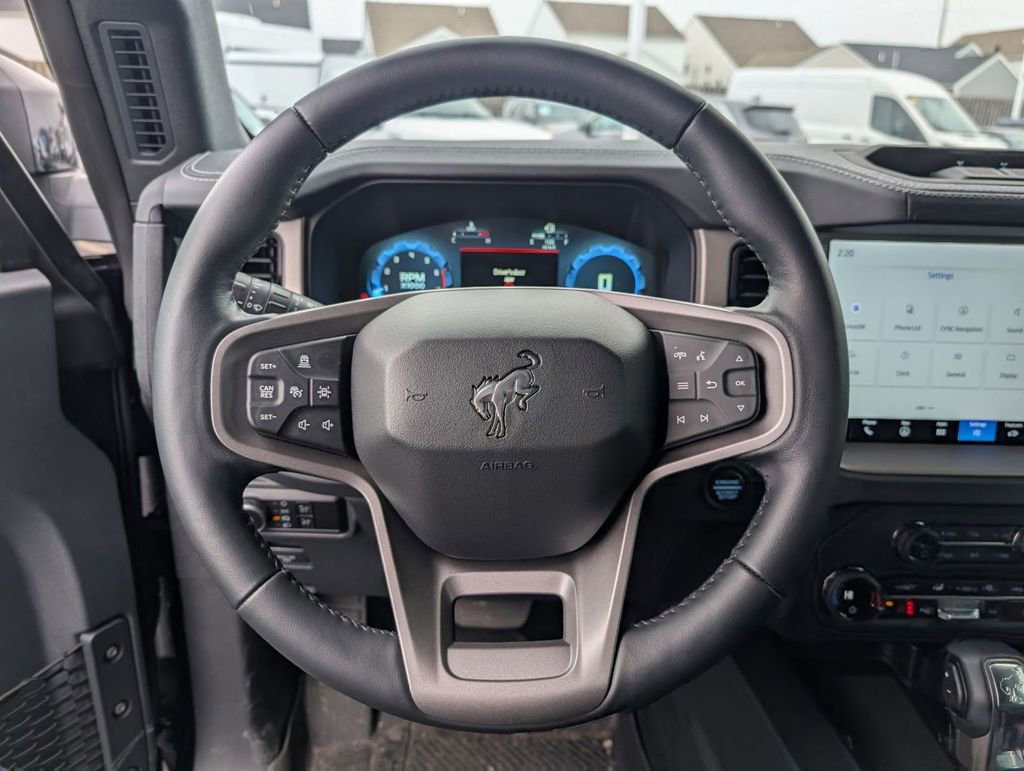 New 2025 Ford Bronco Outer Banks w/ Sasquatch Package AWD/4WD image 27