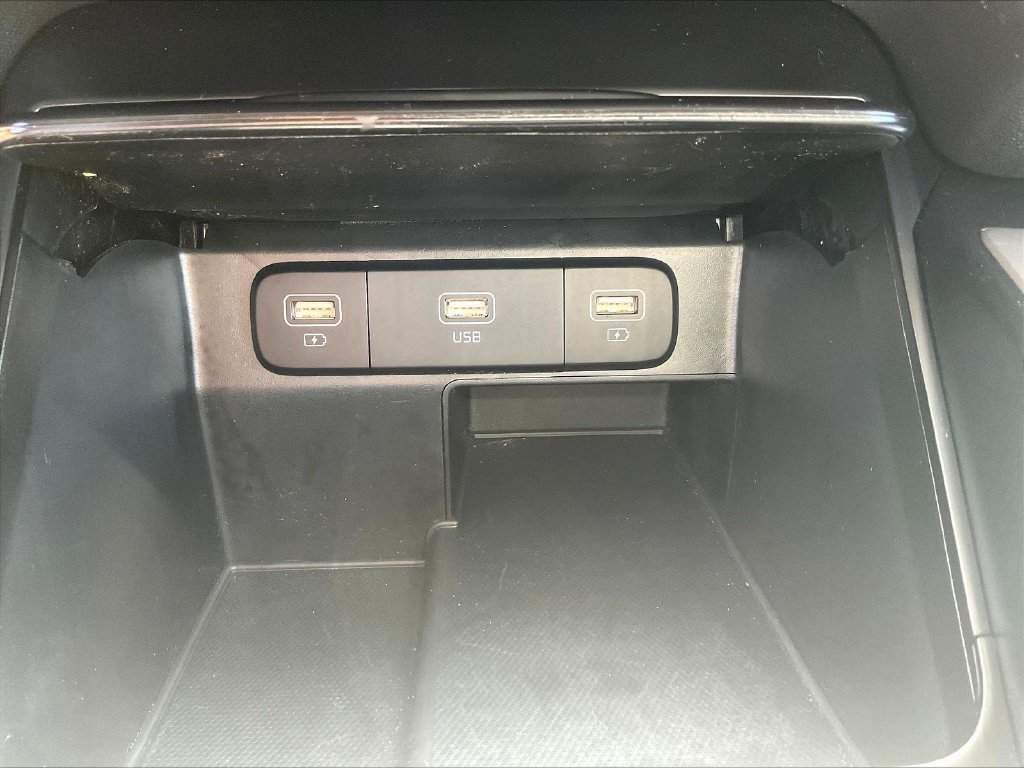 Used 2022 Kia Sorento LX FWD image 16