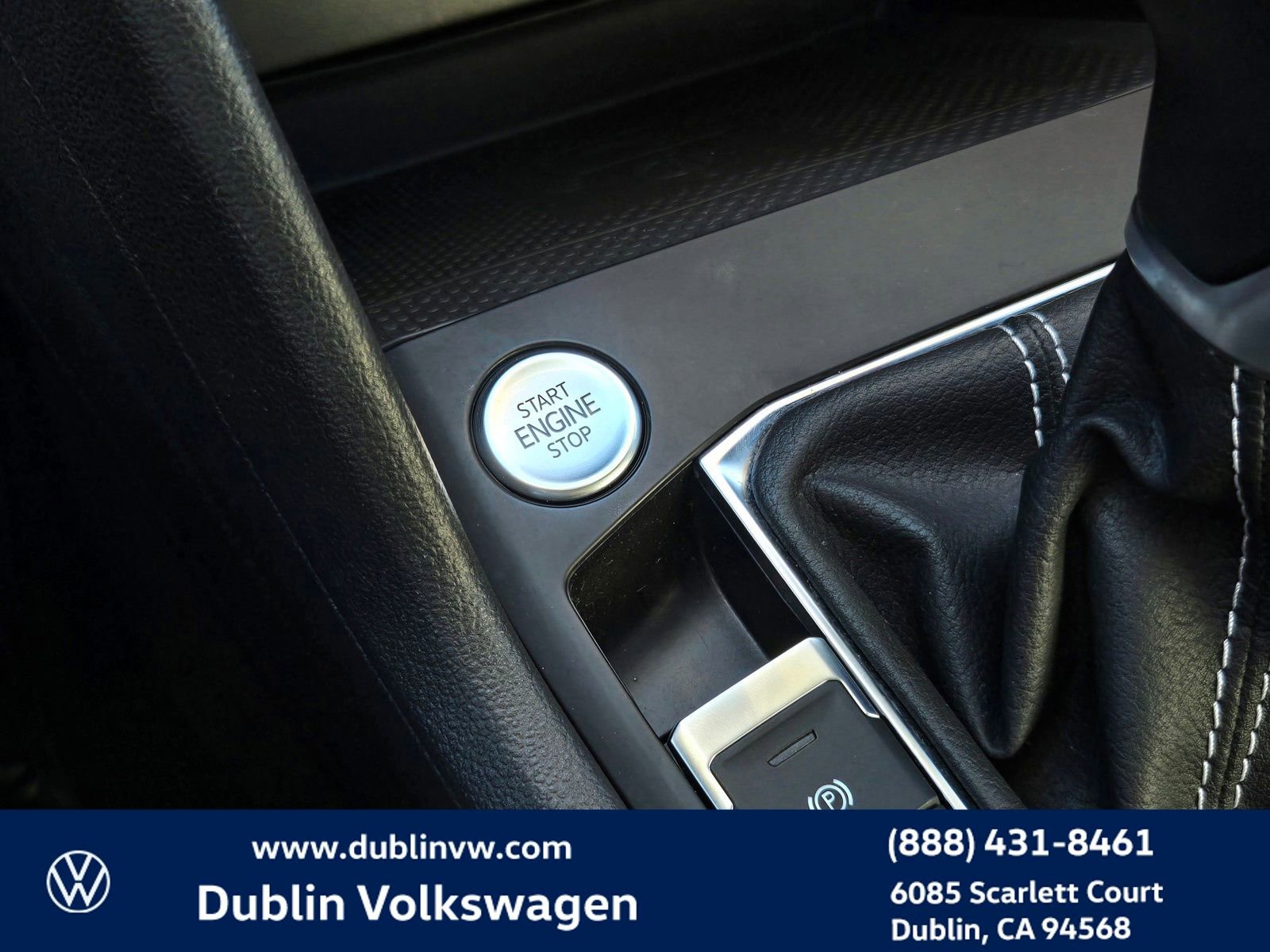 Certified 2022 Volkswagen Taos SE w/ Panoramic Sunroof Package image 22