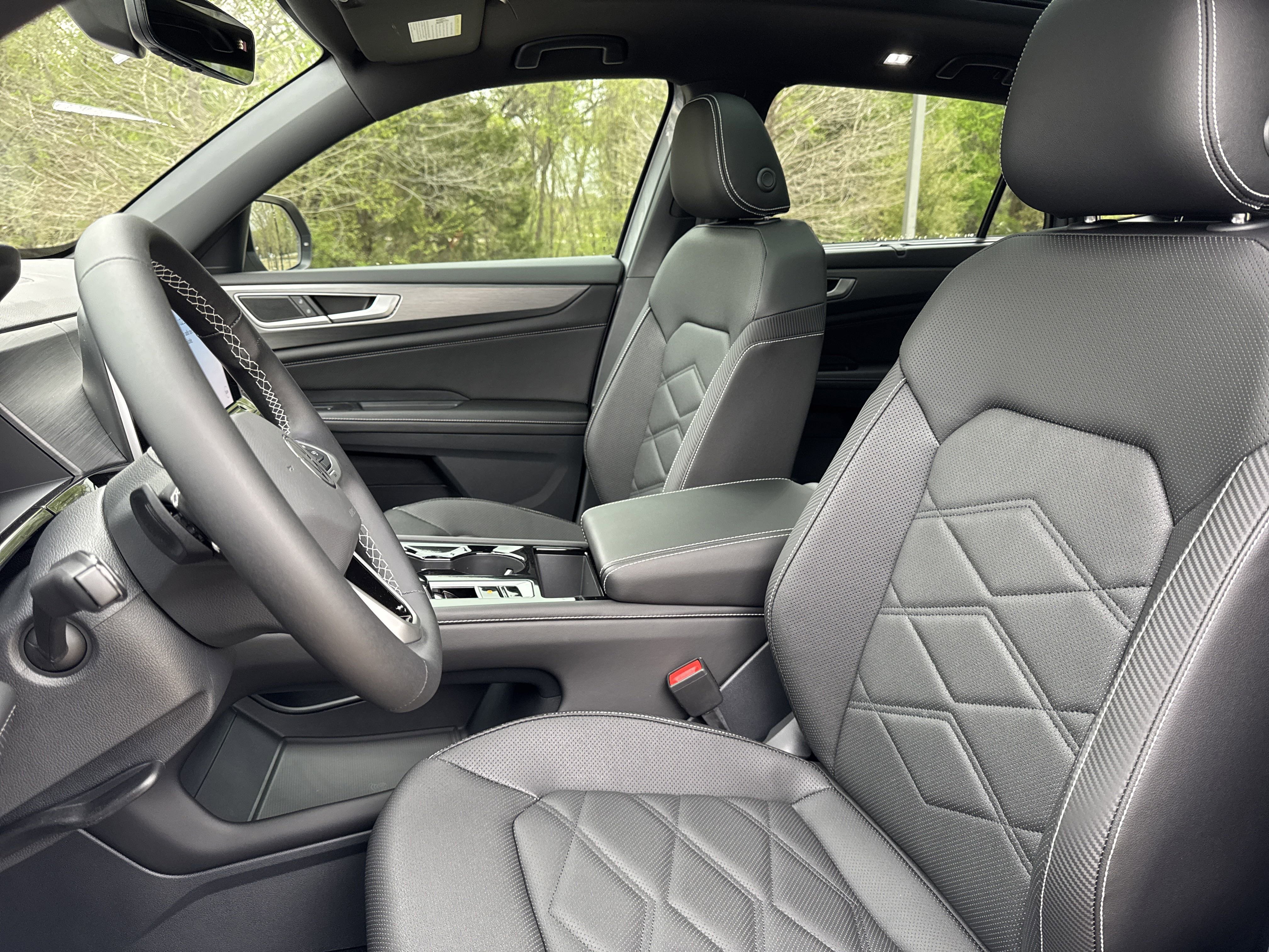 Certified 2026 Volkswagen Atlas Cross Sport SE FWD image 37