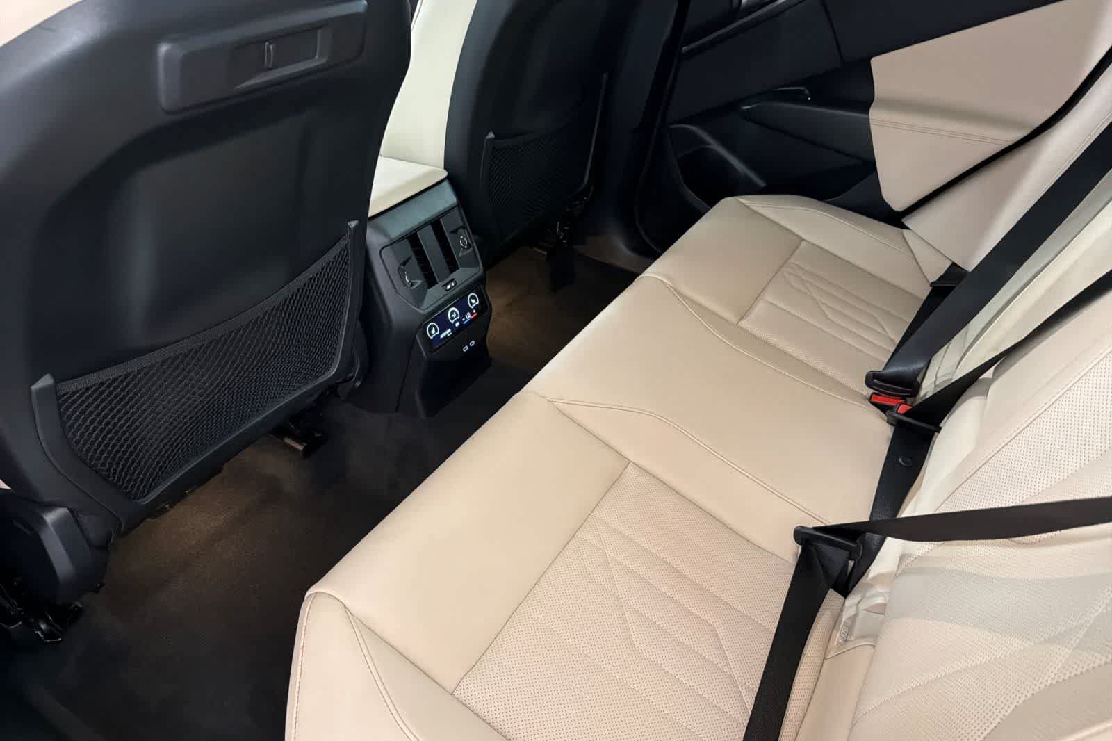 Used 2026 BMW X3 xDrive30i w/ Convenience Package AWD/4WD image 4