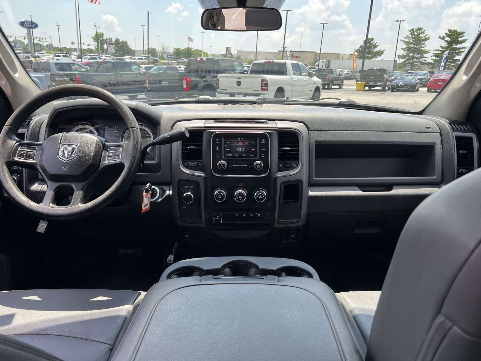 Used 2017 RAM 3500 Tradesman w/ Chrome Appearance Group AWD/4WD image 19