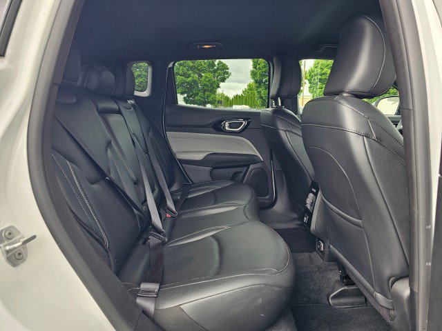 Certified 2025 Jeep Compass Limited AWD/4WD image 13