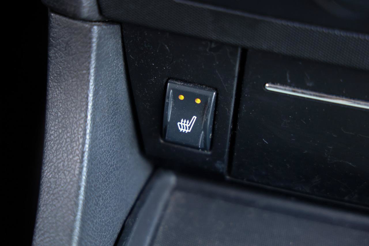 Used 2006 Dodge Magnum R/T w/ Convenience Group II RWD image 40