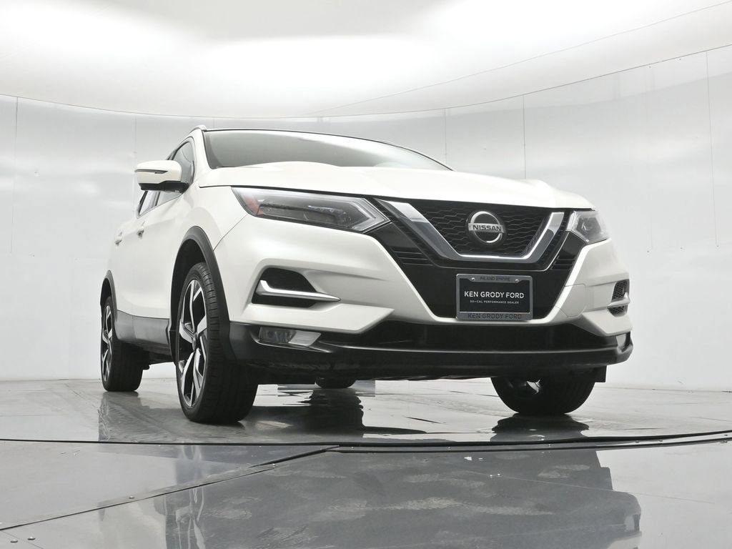 Used 2020 Nissan Rogue Sport SL w/ Premium Package FWD image 48