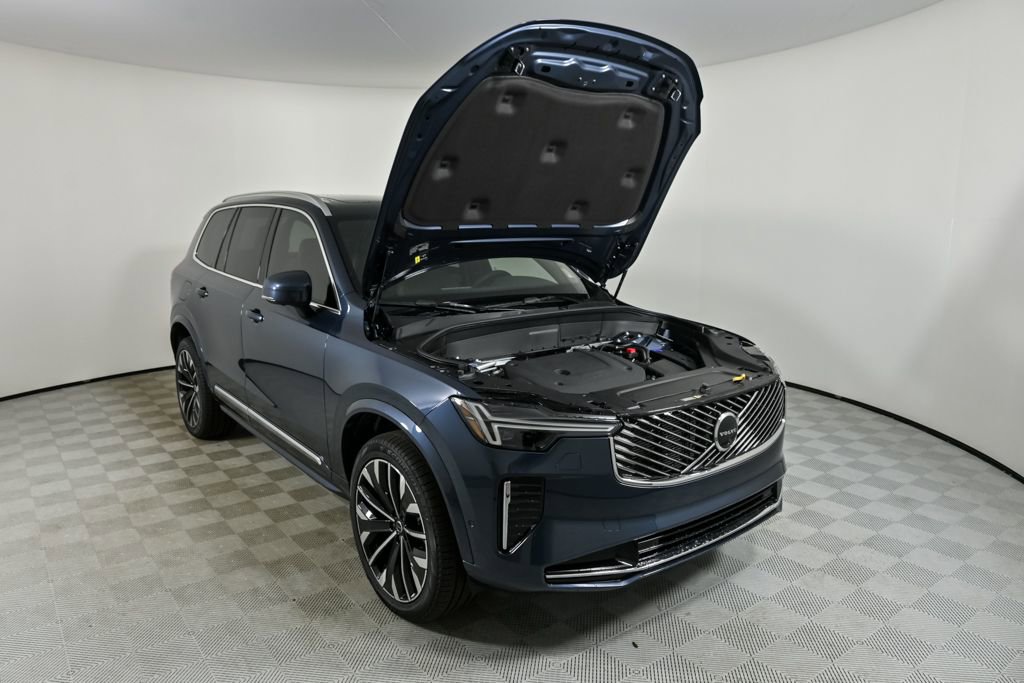 Used 2026 Volvo XC90 B6 Plus w/ Protection Package Premier image 36