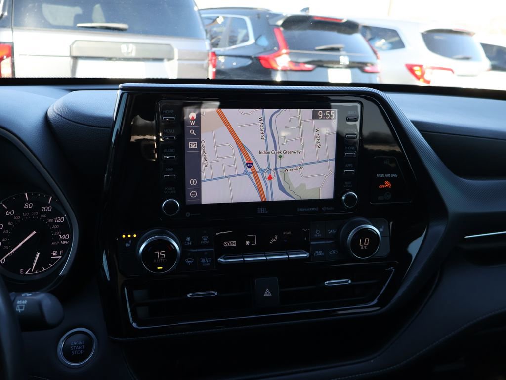 Used 2021 Toyota Highlander XSE image 21